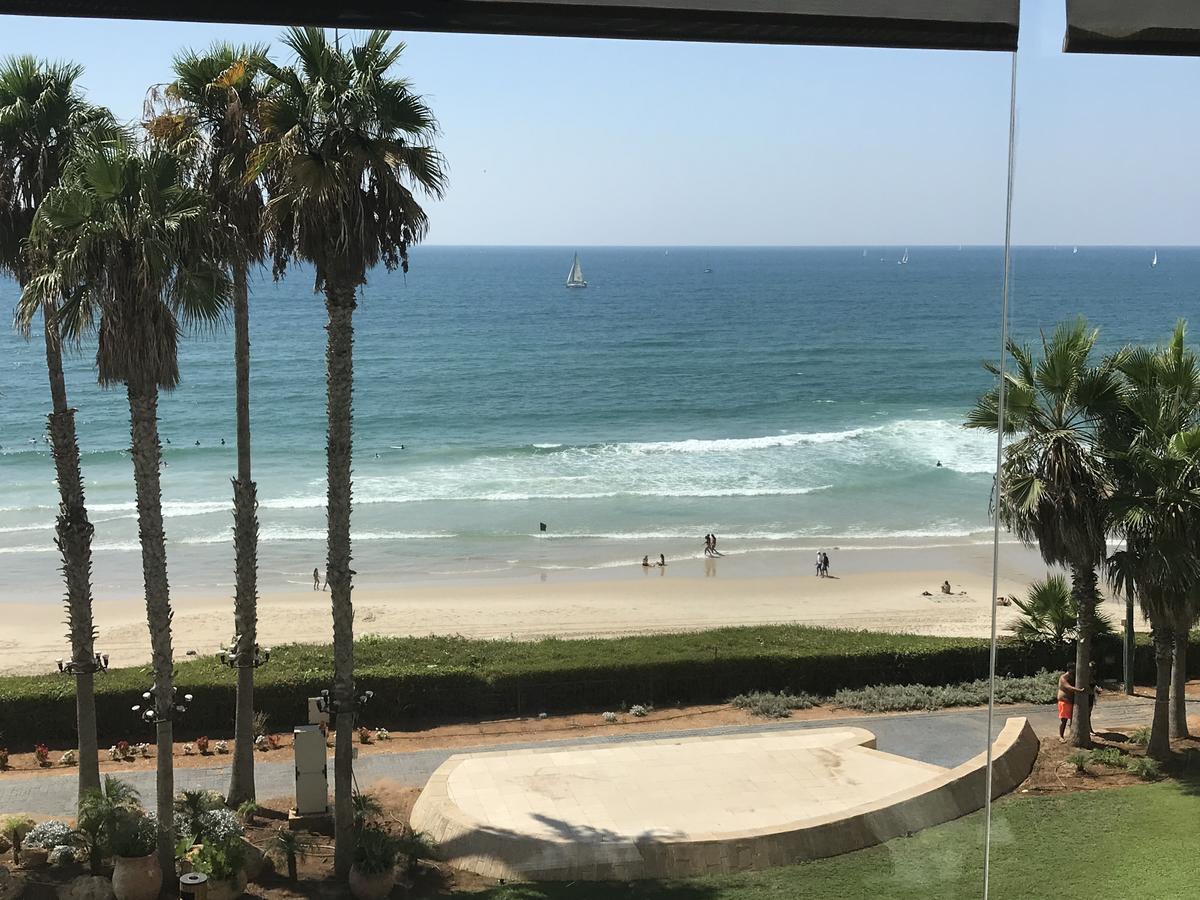 Beach Apartment- Breathtaking Views With Bomb Shelter Herzliya Exterior foto