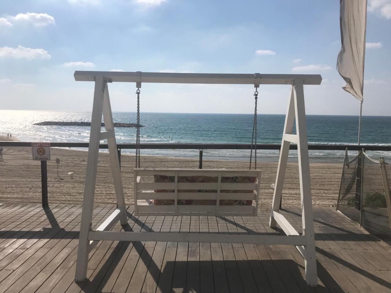 Beach Apartment- Breathtaking Views With Bomb Shelter Herzliya Exterior foto